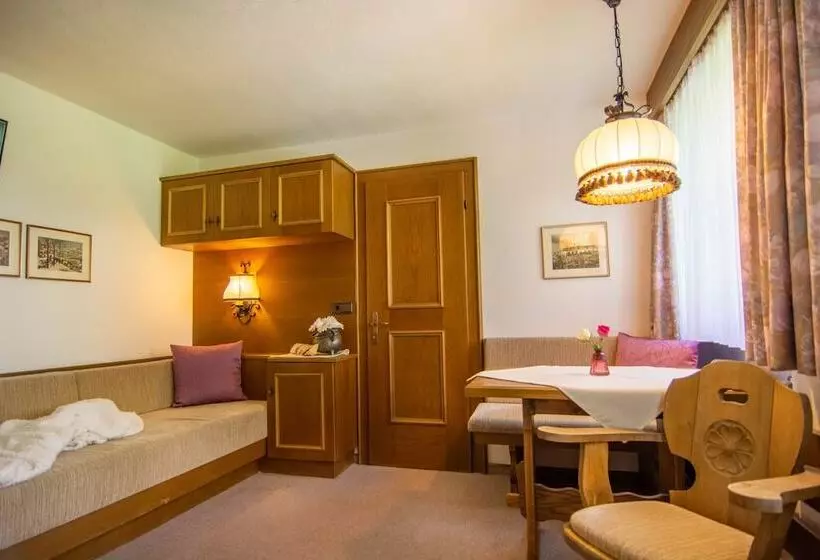 Aamiaismajoitus (B&B) Köcks B  N B