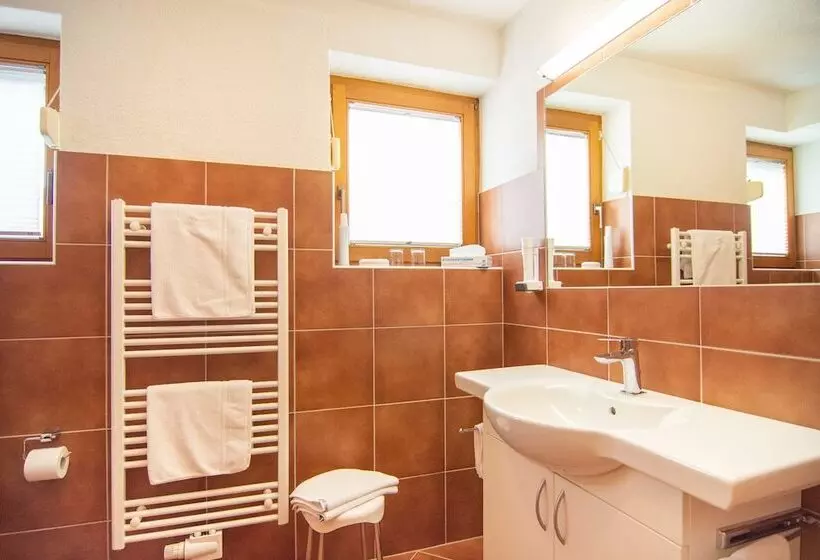 Aamiaismajoitus (B&B) Köcks B  N B