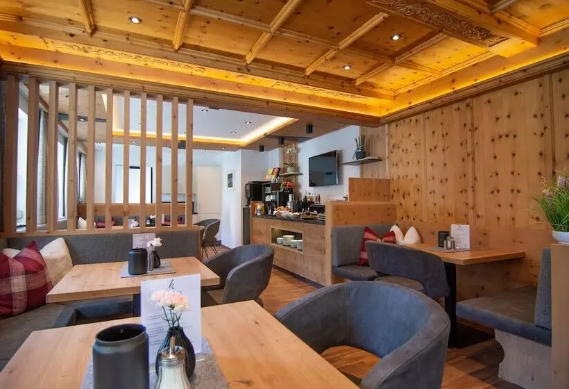 Aamiaismajoitus (B&B) Köcks B  N B