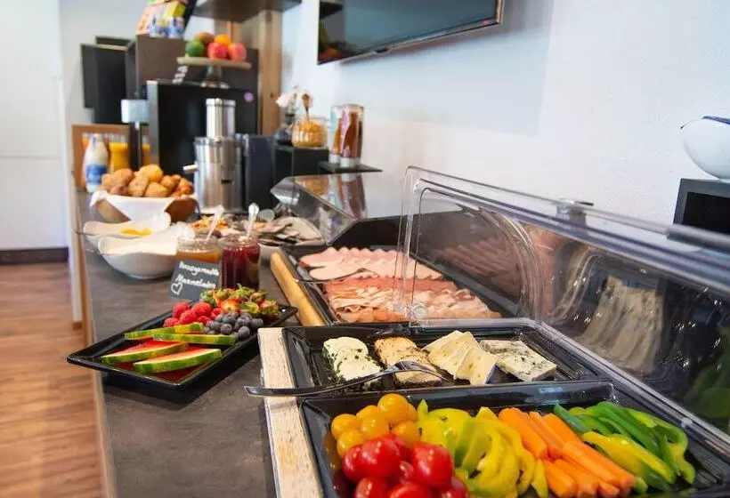 Aamiaismajoitus (B&B) Köcks B  N B