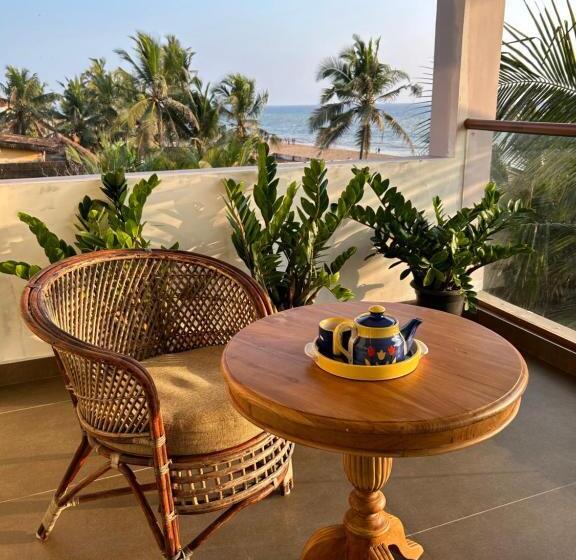 צימר Sunset And Palm Trees An Airport Boutique By The Sea