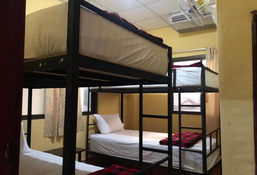 Easy Go Backpacker Hostel