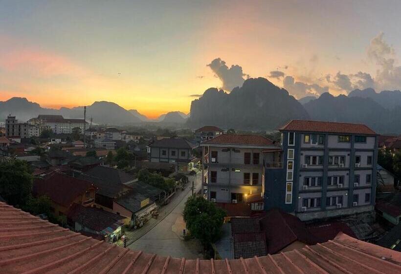 Easy Go Backpacker Hostel