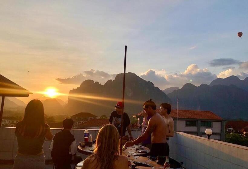 Easy Go Backpacker Hostel