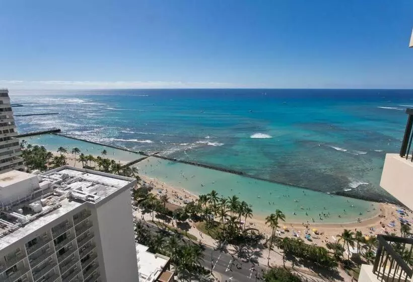High Floor Luxury Oceanfront At Waikiki Beach Tower