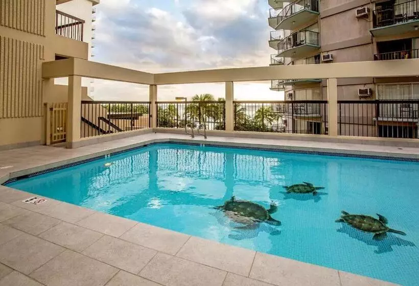 High Floor Luxury Oceanfront At Waikiki Beach Tower