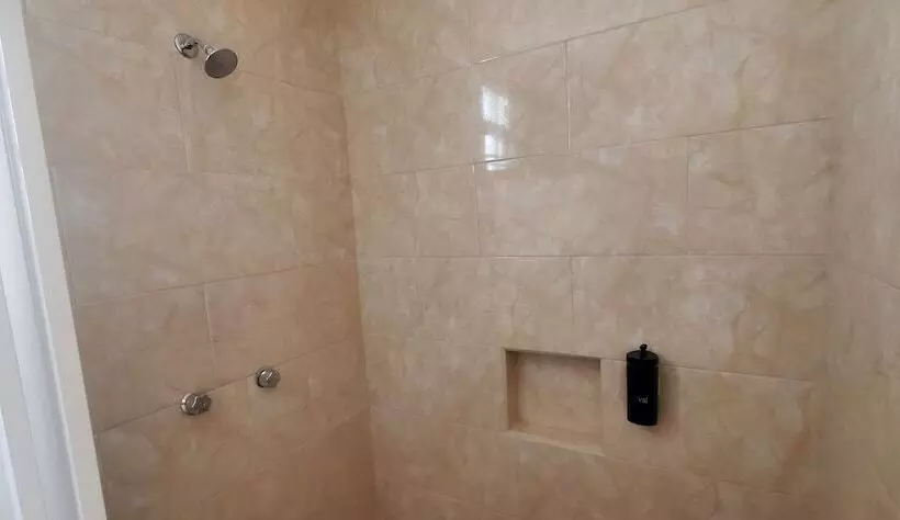 Hostal Guelaguetza Danza De La Pluma