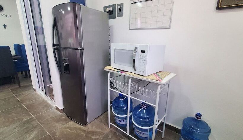 Hostal Guelaguetza Danza De La Pluma