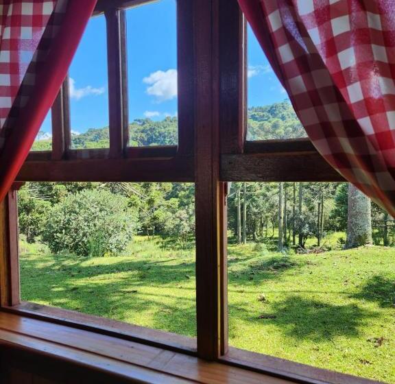 簡易ホテル Pousada água Santa