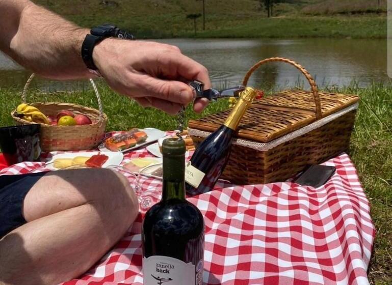 簡易ホテル Pousada água Santa