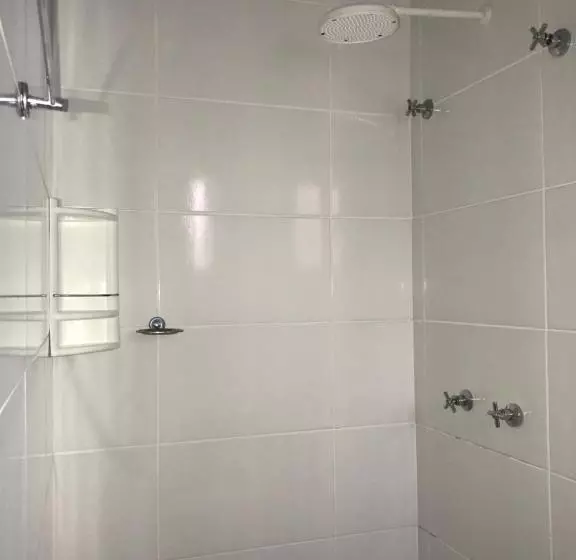 هتل 7