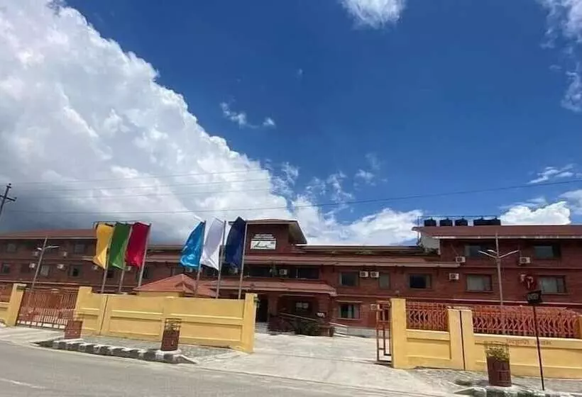 هتل Ananda Pashupati