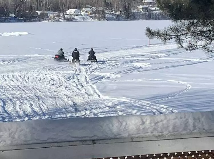 ホテル Auberge De Ferme Neuve