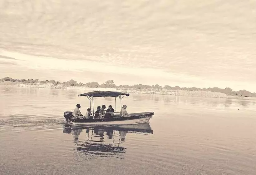 Hotelli Baker Safari Company