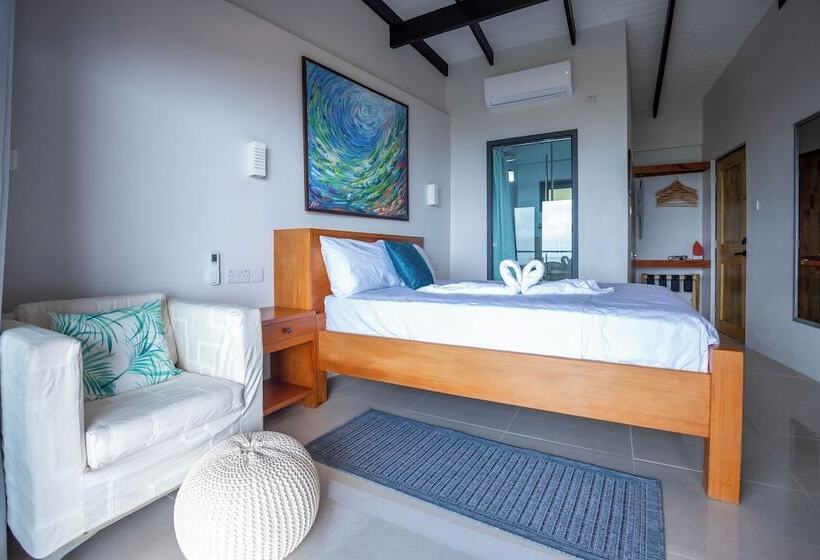 هتل Hammock Suites