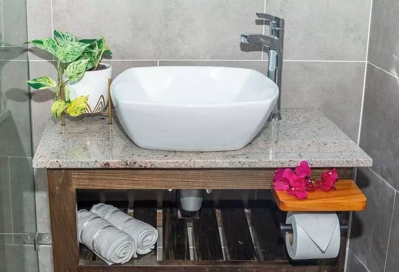 هتل Hammock Suites