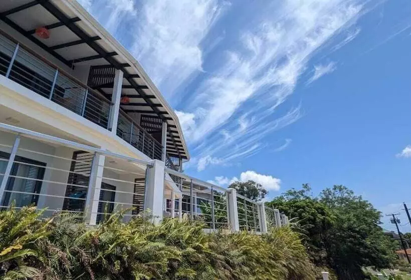 هتل Hammock Suites