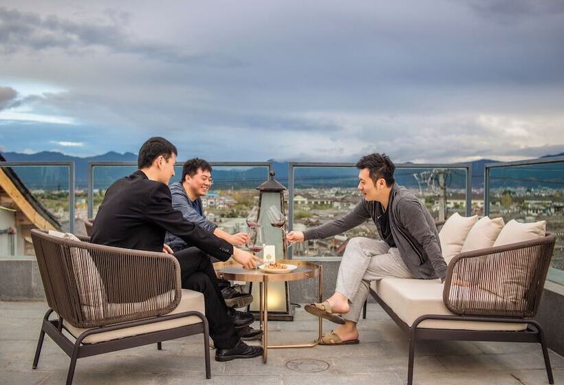 Hotel Lijiang Flavor Holiday Courtyard