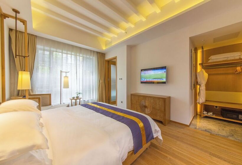 Hotel Lijiang Flavor Holiday Courtyard