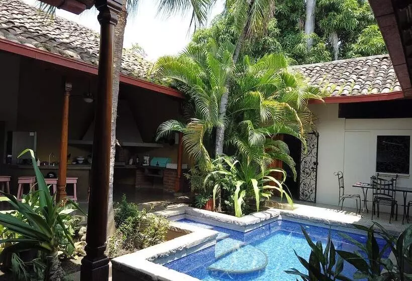 هتل Miskitu Casa Boutique