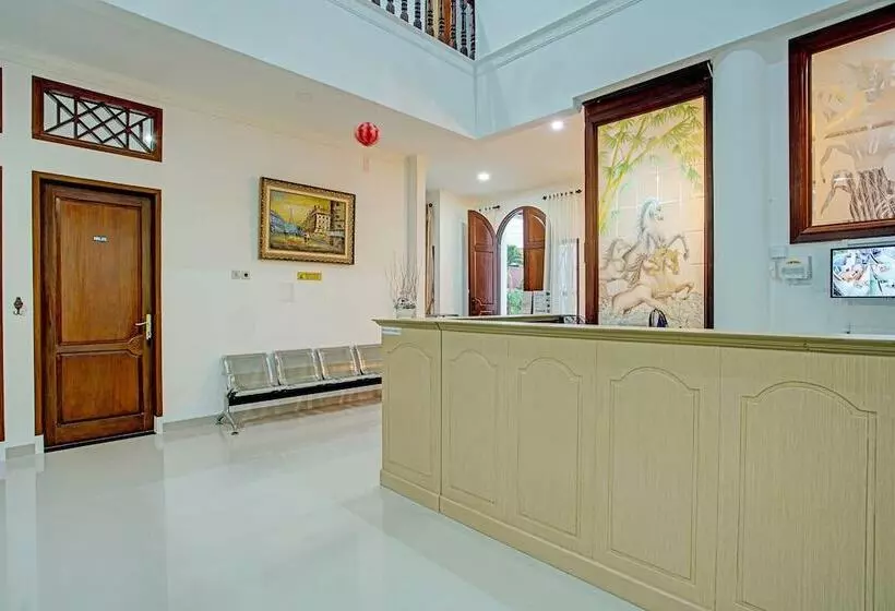 ホテル Capital O 92990 Nena Kostel Syariah