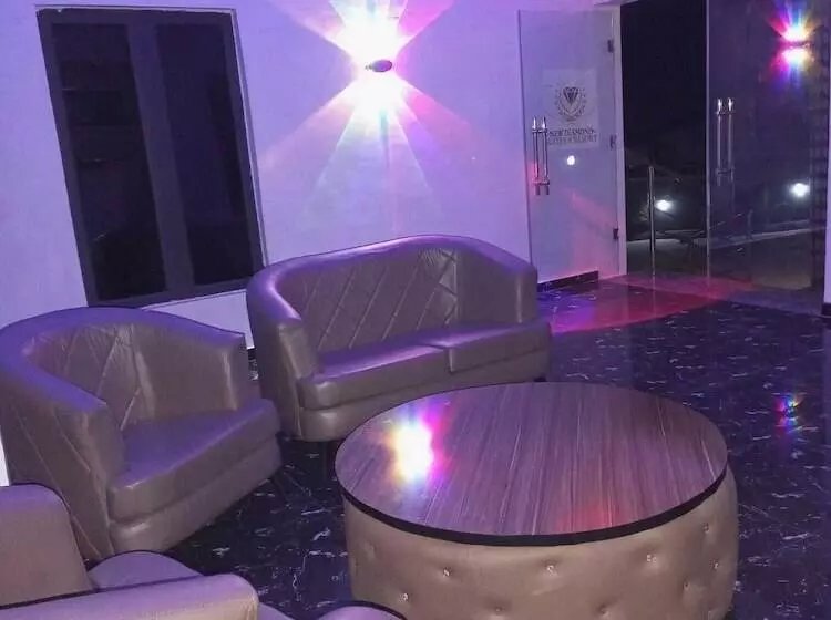 هتل New Diamond Suites And Apartment Jos