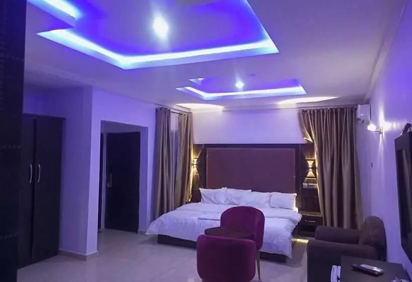 هتل New Diamond Suites And Apartment Jos