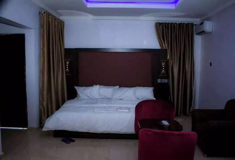 هتل New Diamond Suites And Apartment Jos