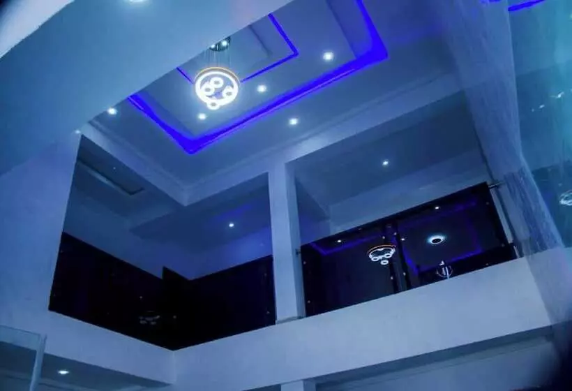 هتل New Diamond Suites And Apartment Jos