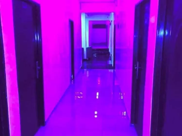 هتل New Diamond Suites And Apartment Jos