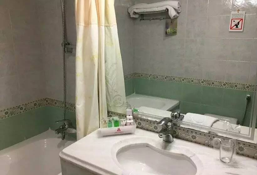 هتل Parsian Ali-Qapu