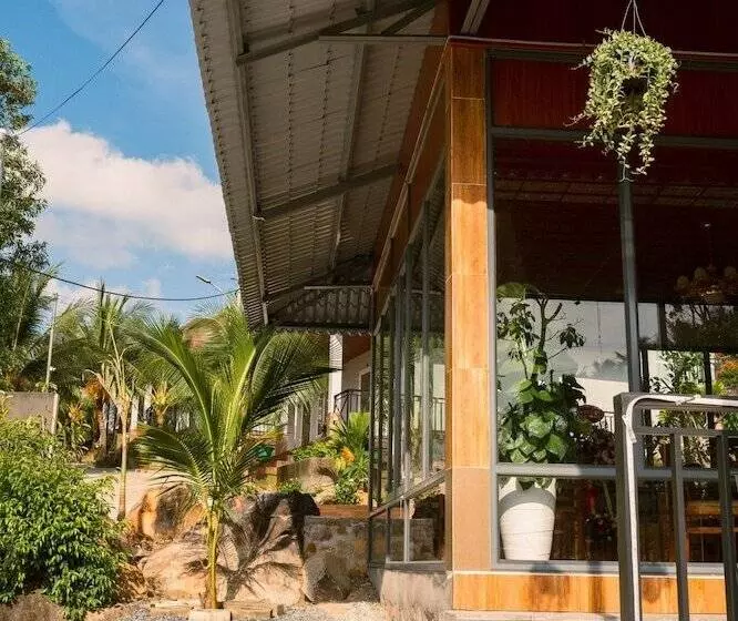 هتل Phu Quoc Hills Bungalow