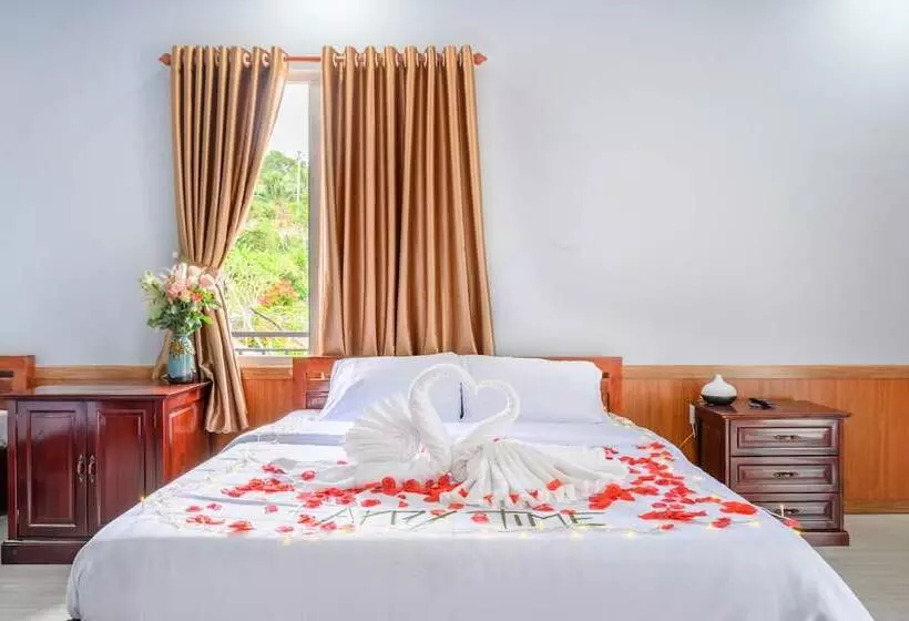هتل Phu Quoc Hills Bungalow