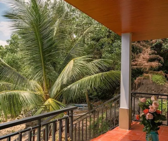 هتل Phu Quoc Hills Bungalow
