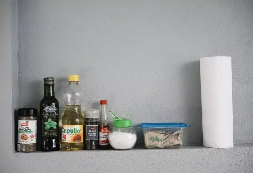 Hotelli Rooms & Pool Macaws