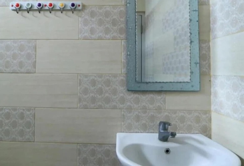 پانسیون Antara Sunset Road