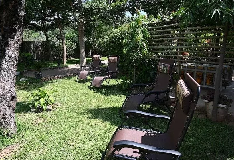 پانسیون Beulah Court Vineyard Guest House