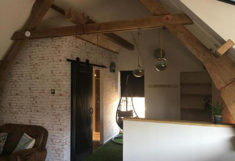 Пансион De Weegbrug