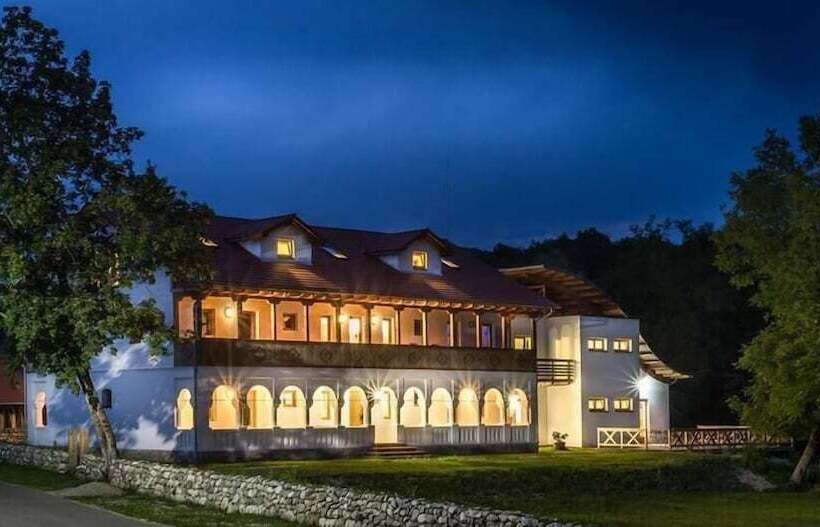 膳宿费 Hanul Vatra