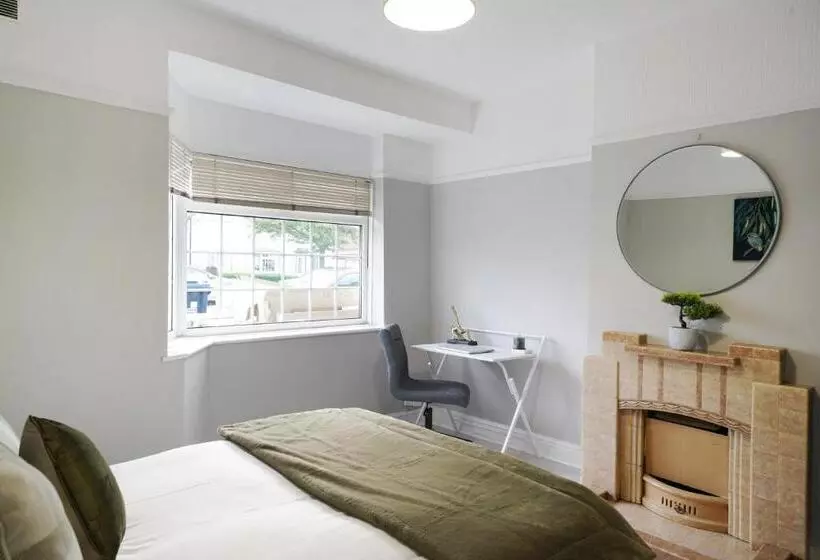 Majatalo Pitshanger Hububb Stay