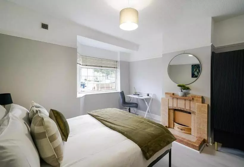 Majatalo Pitshanger Hububb Stay