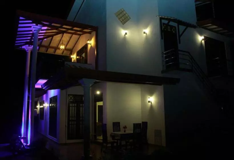 Majatalo Suzzi Villa