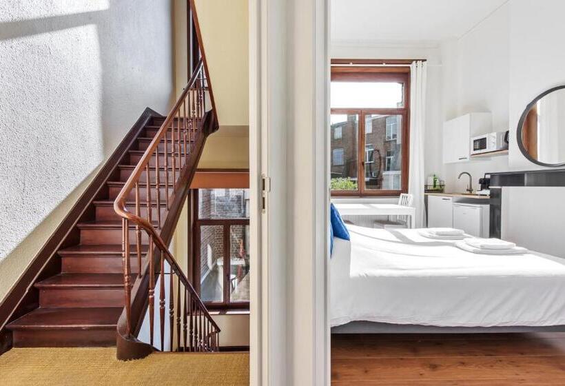 پانسیون The Old One Fifteen By Romy&travis