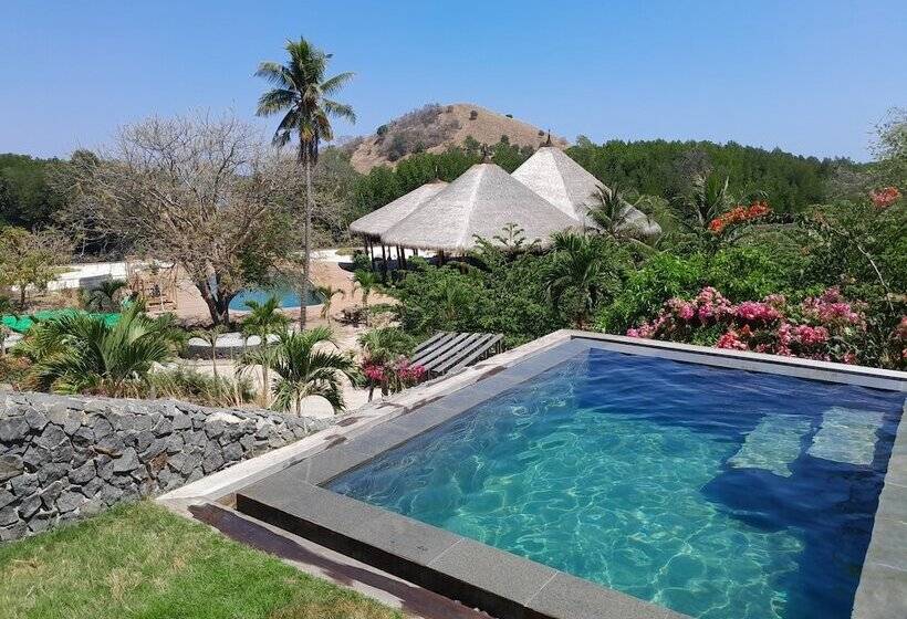 אתר נופש Menjaga Bay