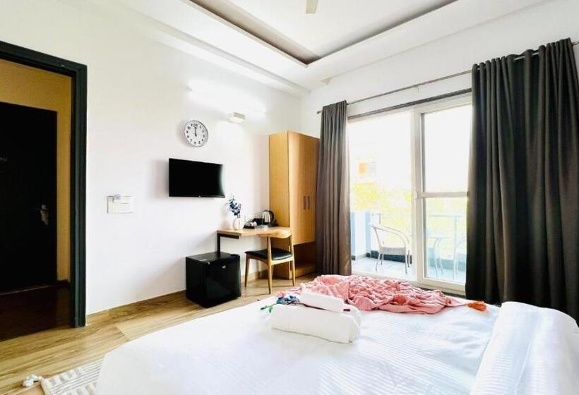 Zen Medicity   Hotel & Serviced Apartments Gurgaon