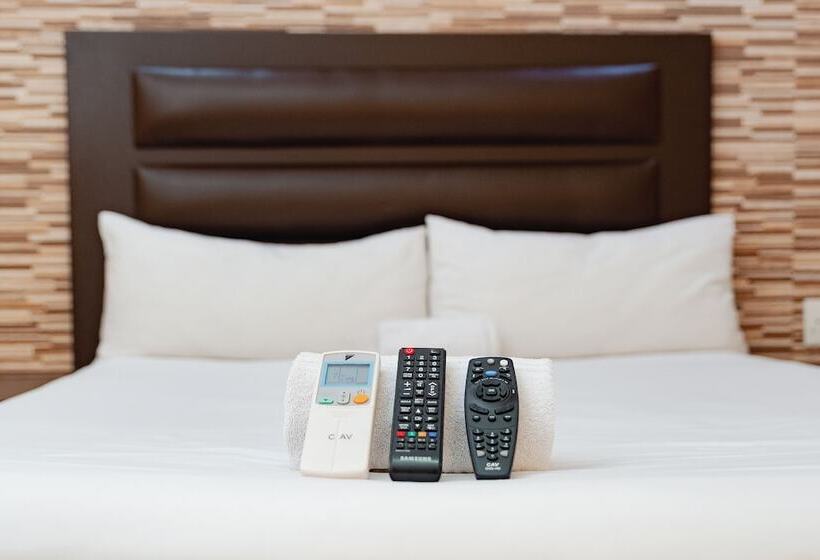 Bayside Hotel Pine Street