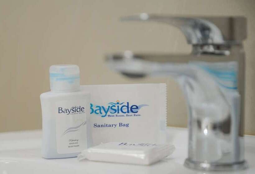 Bayside Hotel Pine Street