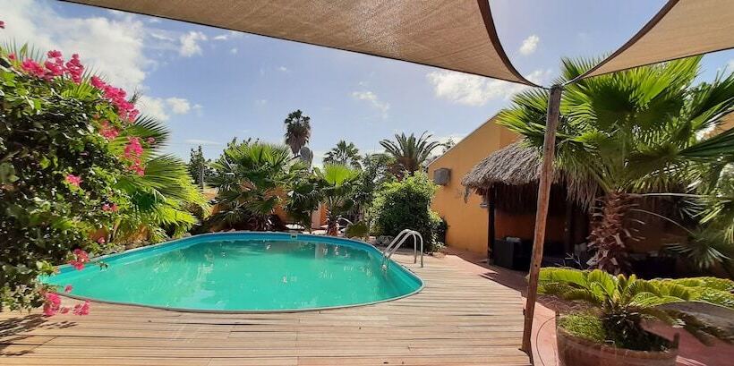 تختخواب و صبحانه Casa Trankilo