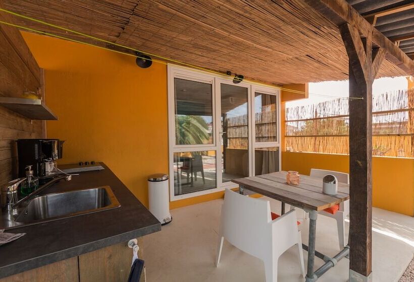 تختخواب و صبحانه Casa Trankilo