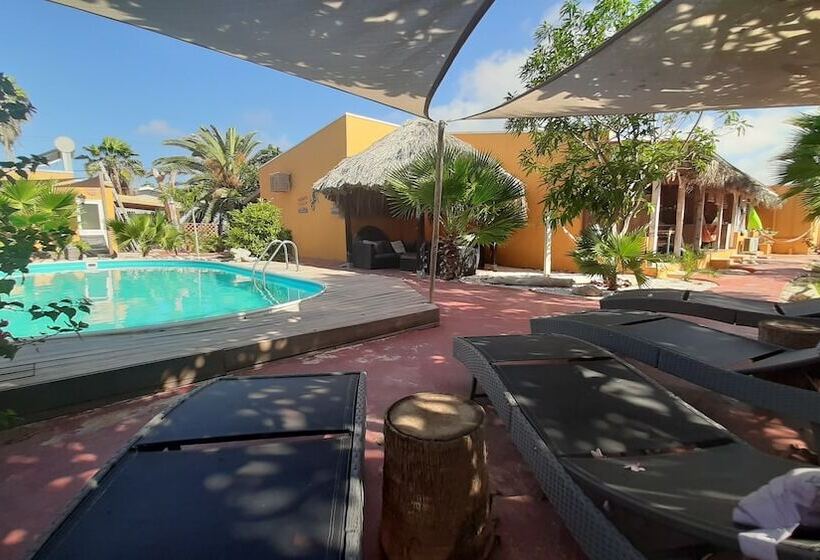 تختخواب و صبحانه Casa Trankilo